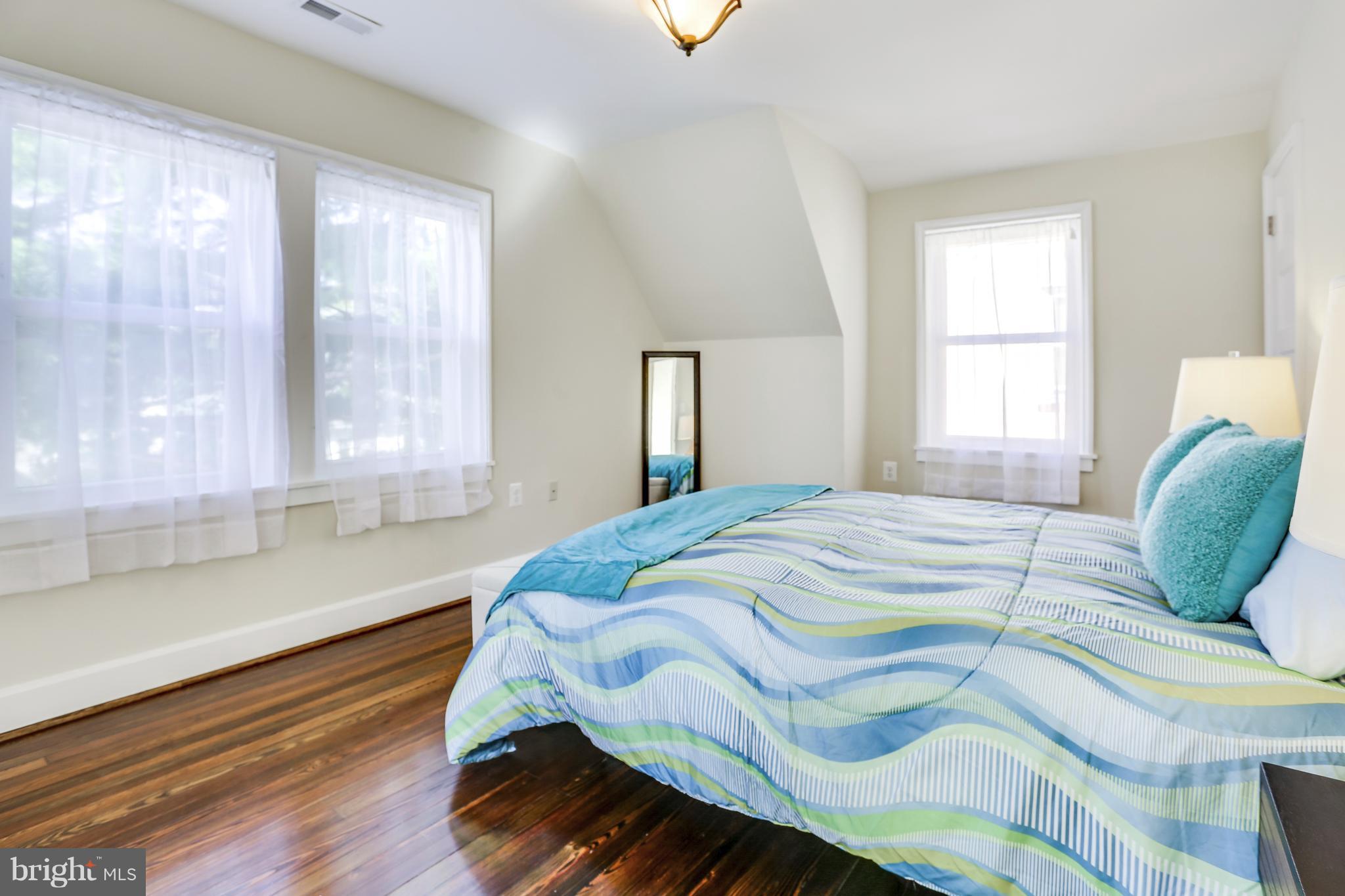 31 Broadship Road Dundalk, MD 21222 - Photo 17 of 29 Bedroom