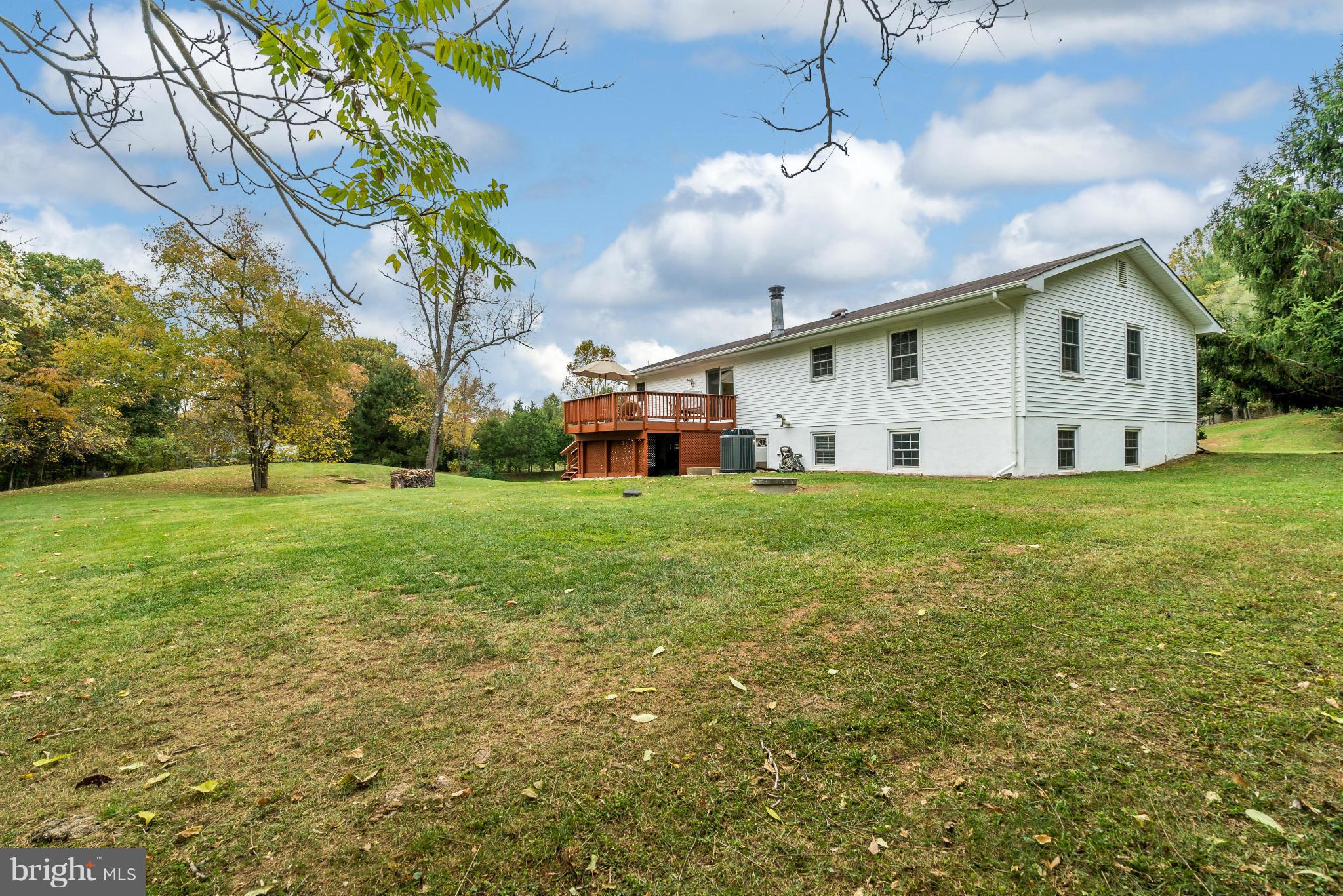 7219 Forrest Road Warrenton, VA 20187 - Photo 30 of 30 Back of home