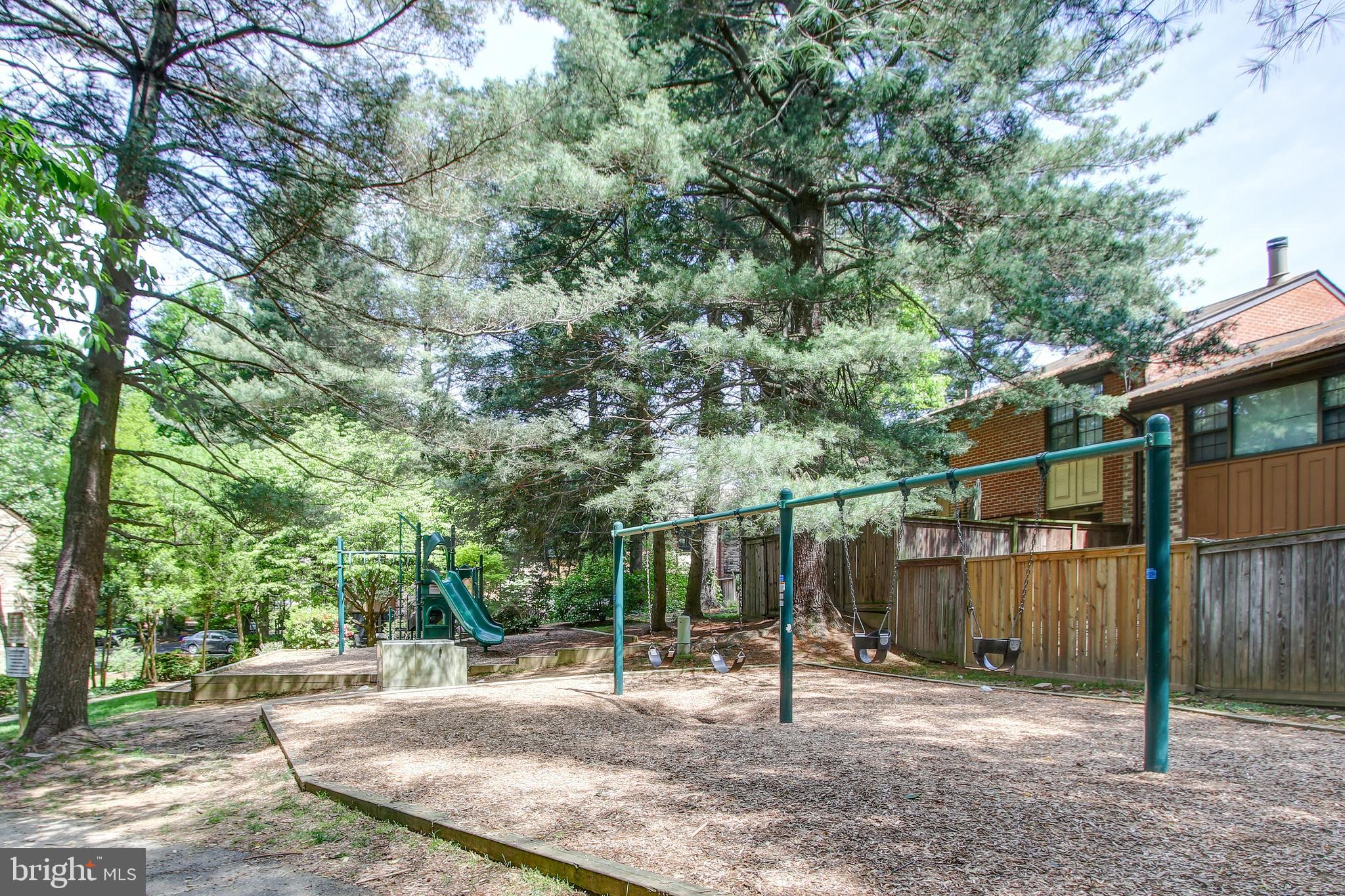 11309 Headlands Court Reston, VA 20191 - Photo 32 of 32 playground