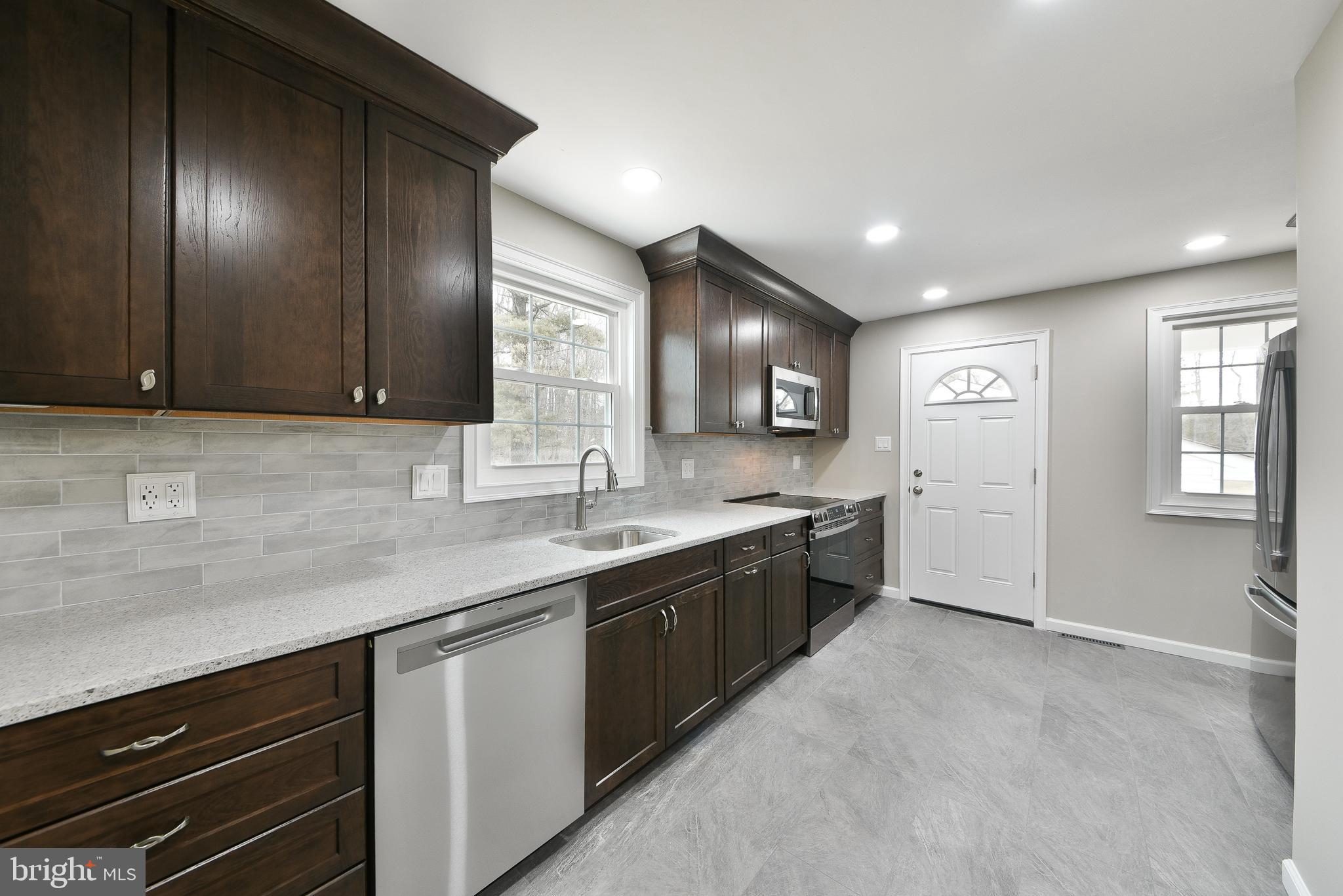 6166 Mechanicsville Road Doylestown, PA 18902 - Photo 2 of 24