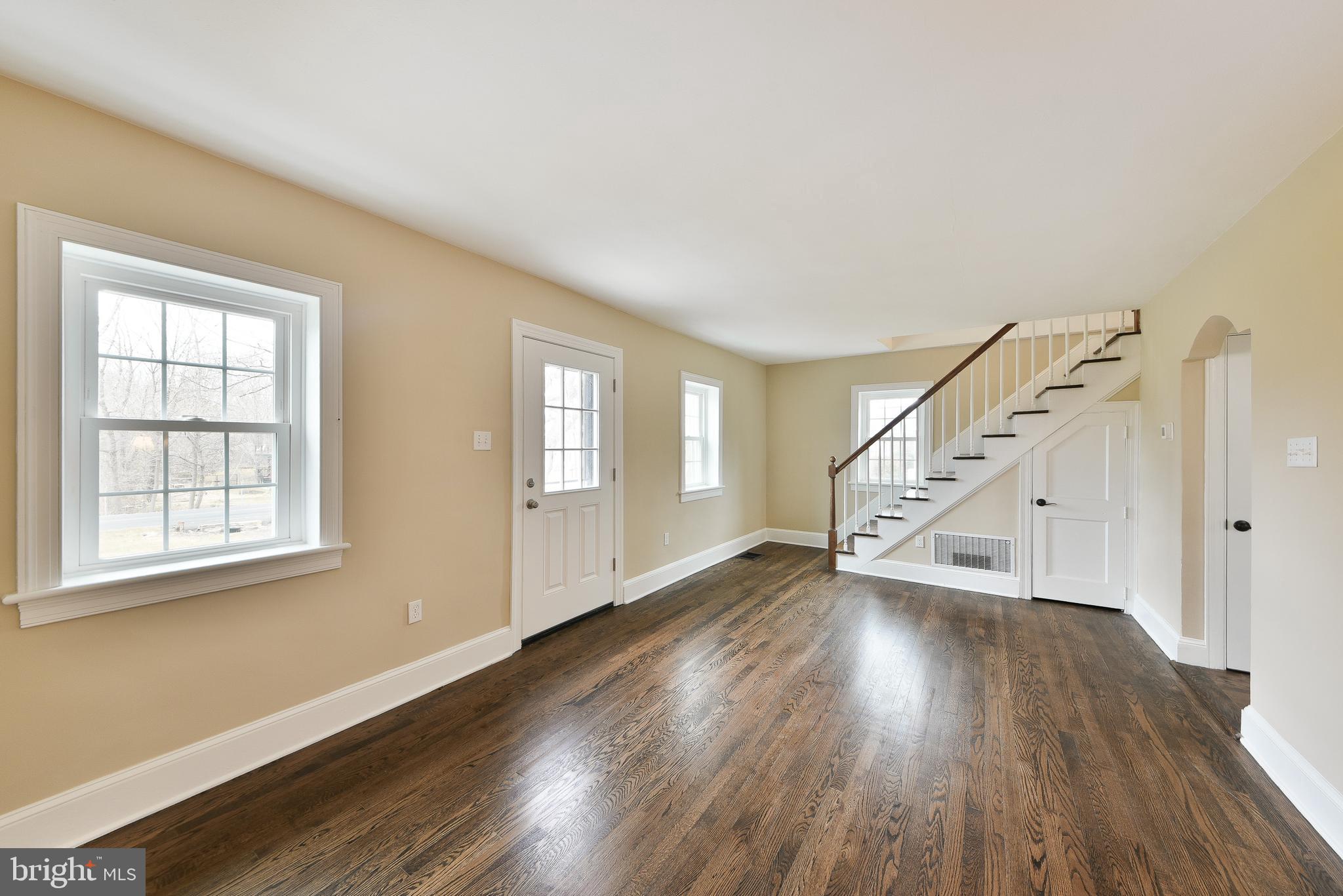 6166 Mechanicsville Road Doylestown, PA 18902 - Photo 5 of 24