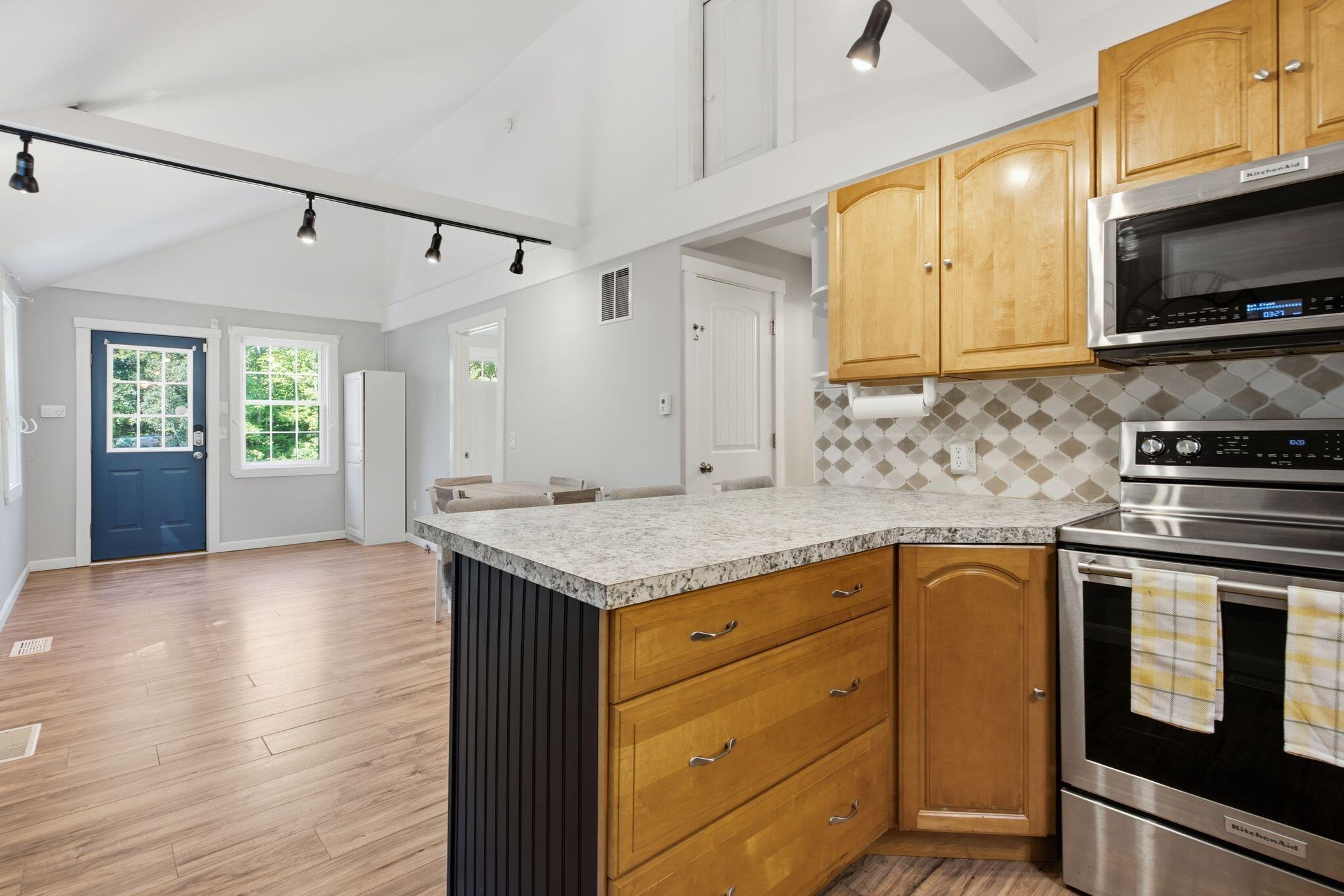 543 River Road Windham, ME 04062 - Photo 9 of 27 13_DSC00667