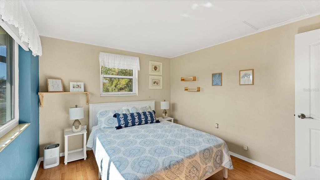 1264 Porpoise Road Venice, FL 34293 - Photo 18 of 40 Gallery Image 18