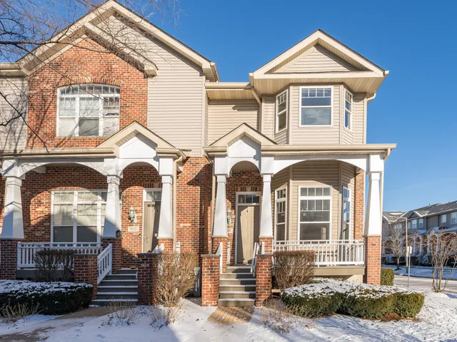 $425,000 | 1121 River Bend Lane, Lisle, IL 60532