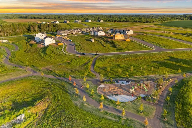 $595,000 | 1117 Annagaire Curve, Rosemount, MN 55068