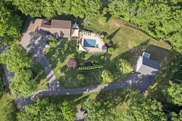 $1,999,000 | 56 Kings Highway, Ogunquit, ME 03907