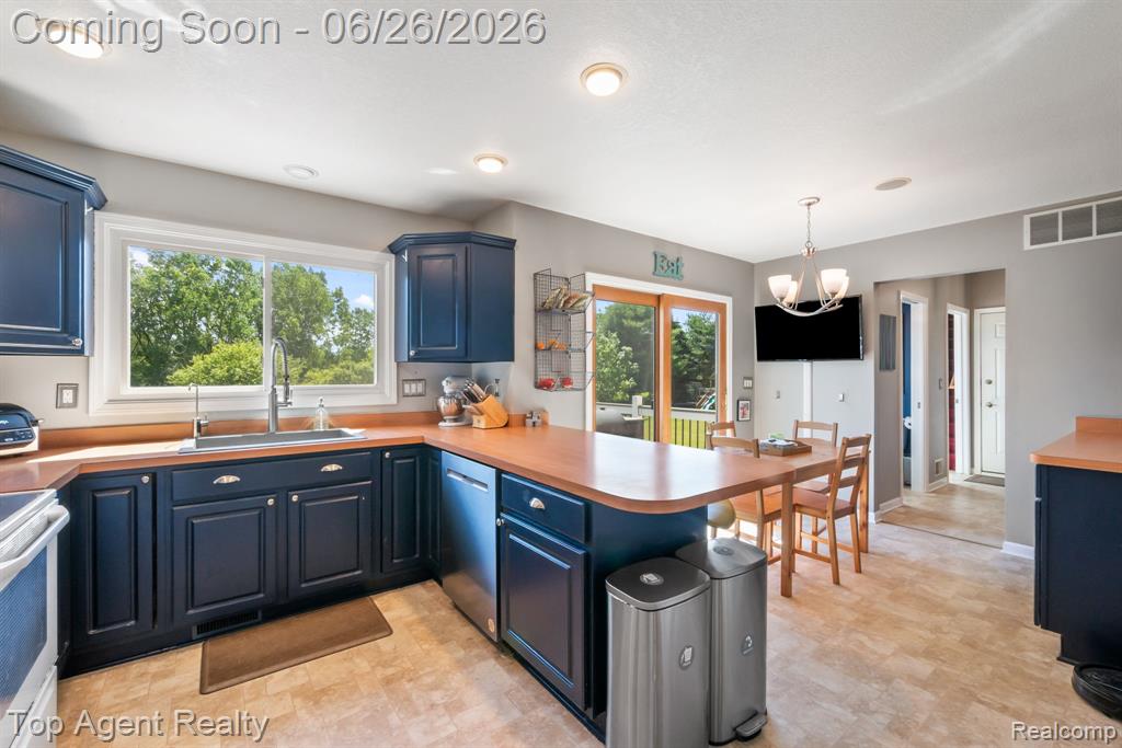 9780 Eagle Road Davisburg, MI 48350 - Photo 5 of 25