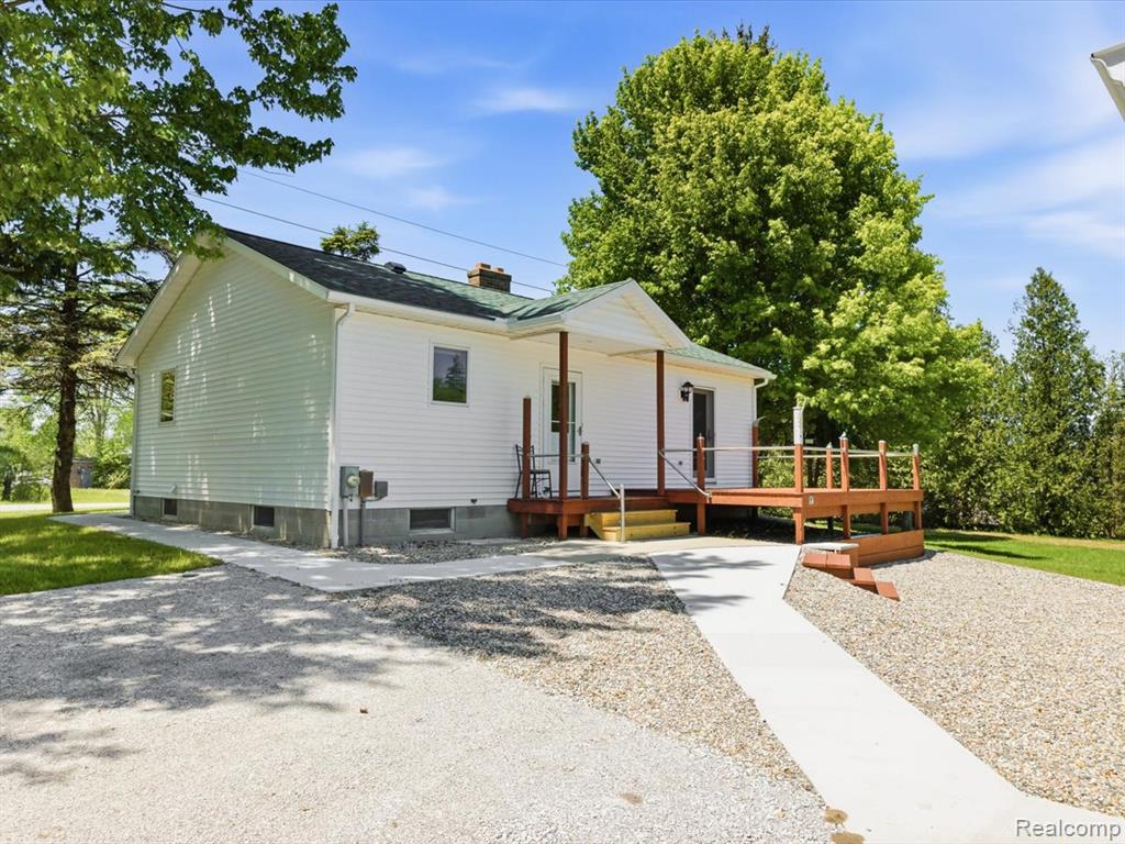 2482 Range Road Port Huron, MI 48060 - Photo 3 of 44 Gallery Image 3