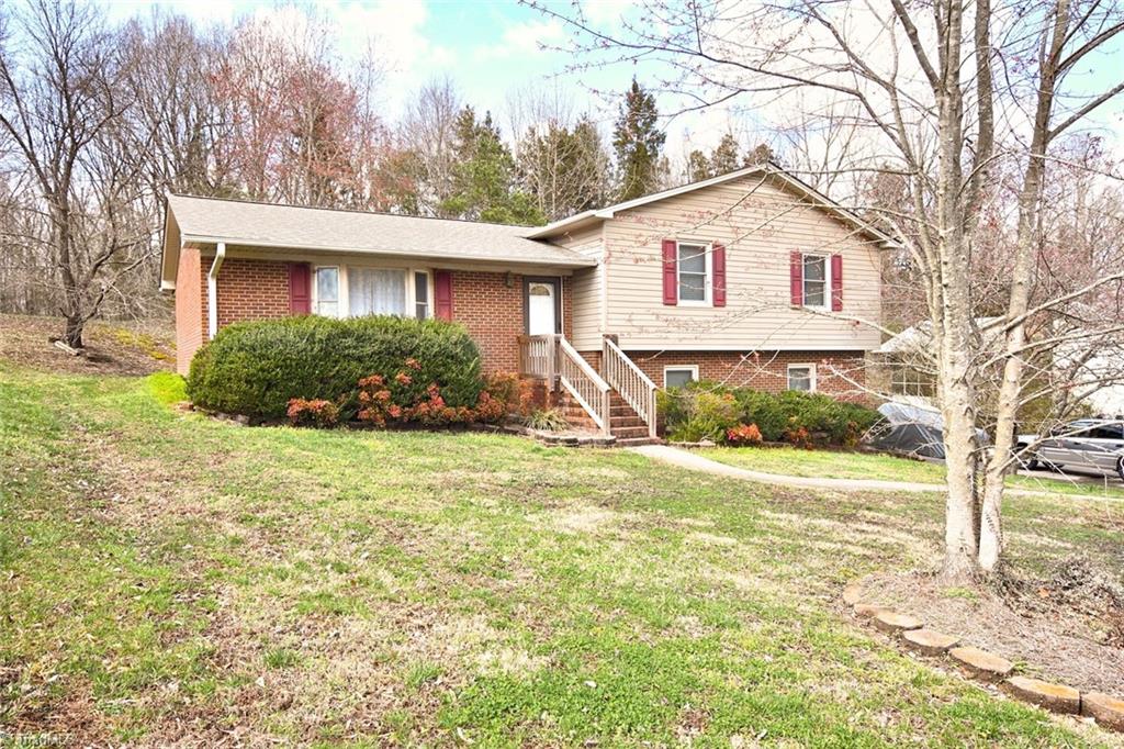 105 Hamilton Road Lexington, NC 27295 - Photo 3 of 29 Gallery Image 3