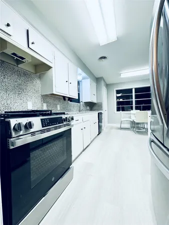 $2,250 | 6410 Neff Street, Houston, TX 77074