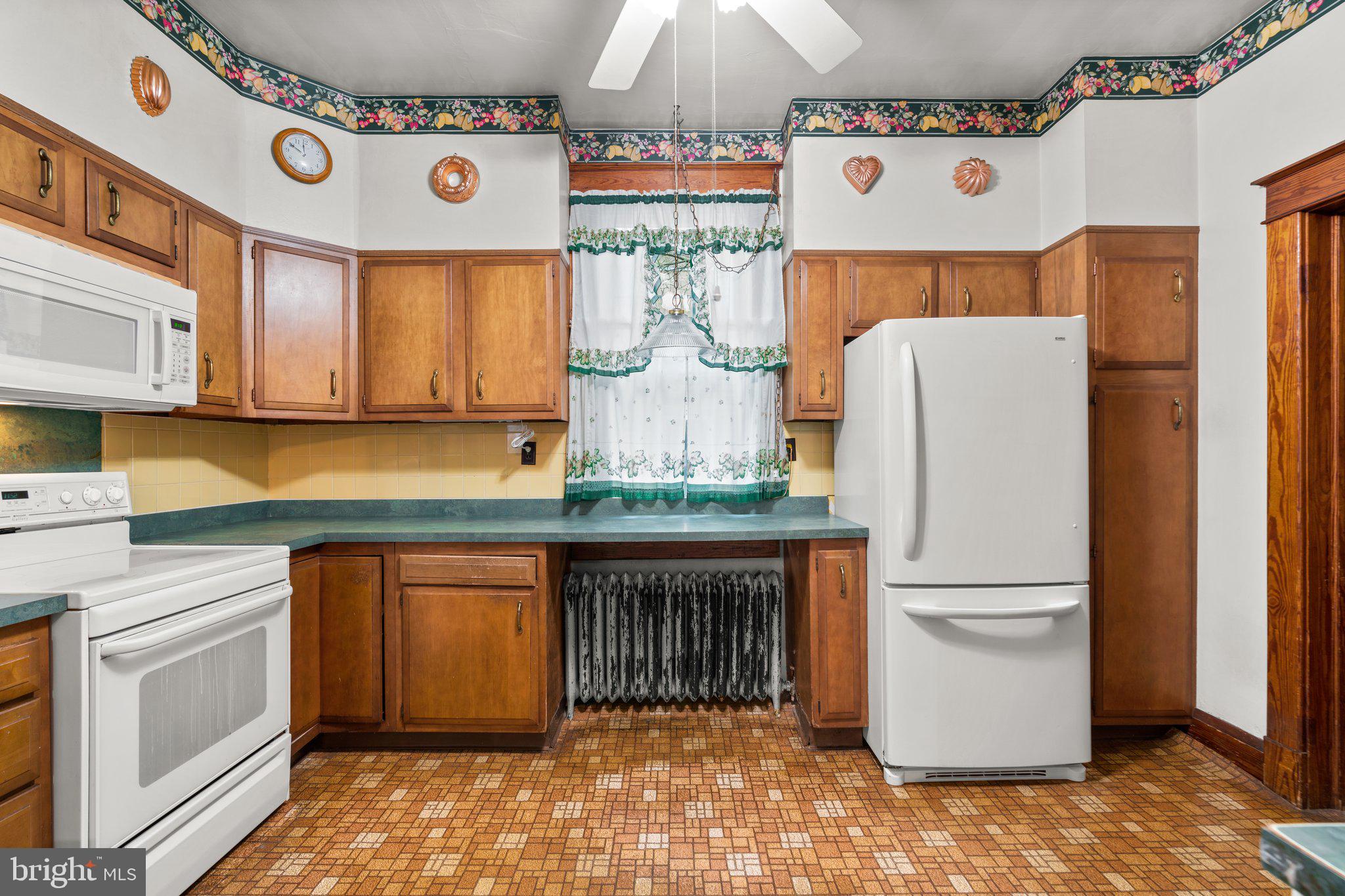 11 Overbrook Road Catonsville, MD 21228 - Photo 12 of 37 Gallery Image 12