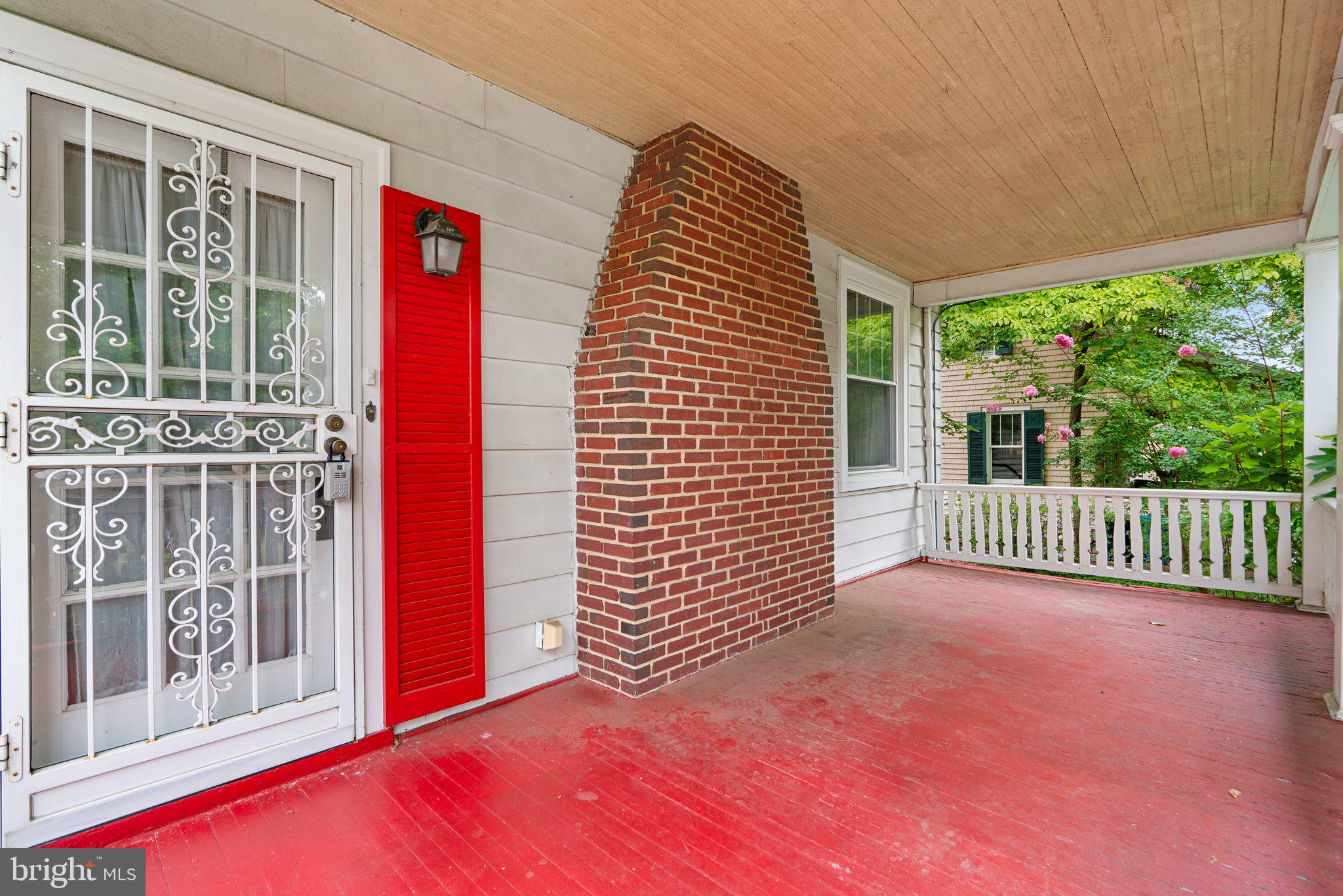 11 Overbrook Road Catonsville, MD 21228 - Photo 4 of 37 Gallery Image 4