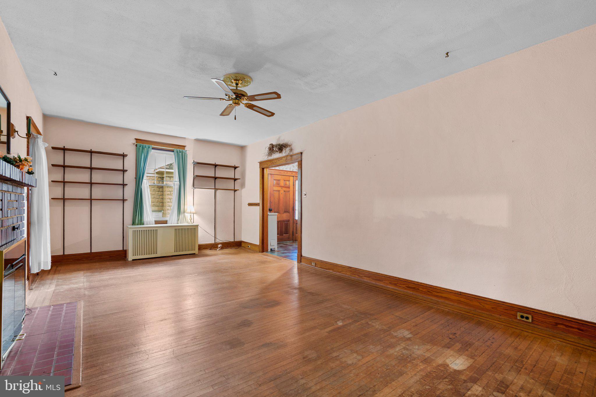 11 Overbrook Road Catonsville, MD 21228 - Photo 8 of 37 Gallery Image 8
