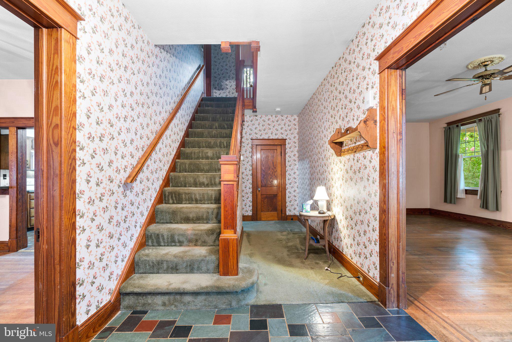 11 Overbrook Road Catonsville, MD 21228 - Photo 9 of 37 Gallery Image 9