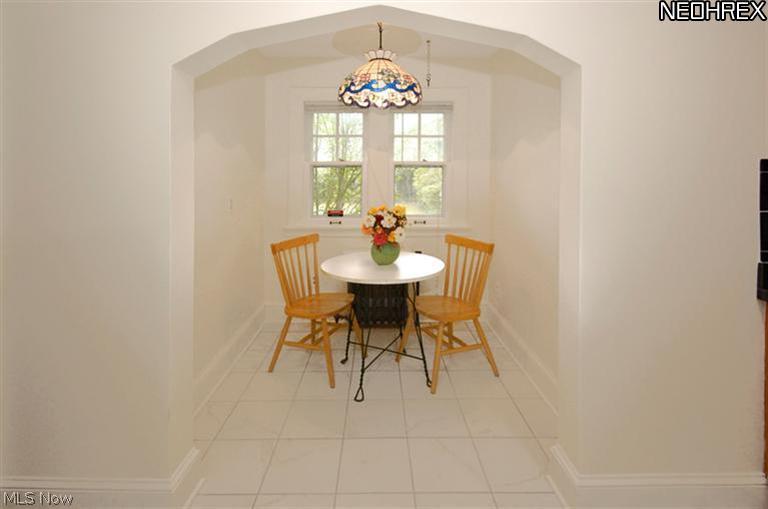 2581 Shaker Road Cleveland Heights, OH 44118 - Photo 15 of 25 Close up of the kitchen eat-in nook. Great location, with windows. (Note that the fixture is being replaced with another one.)