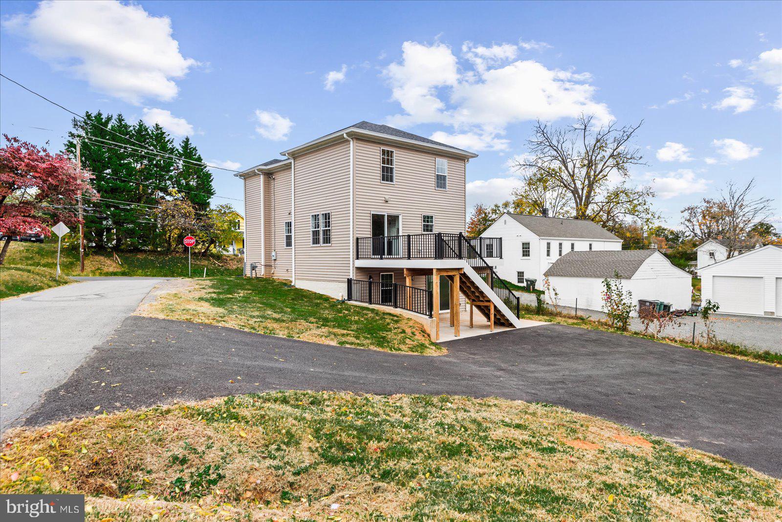 914 Old Rixeyville Road Culpeper, VA 22701 - Photo 38 of 47 Large Driveway with Ample Parking Space