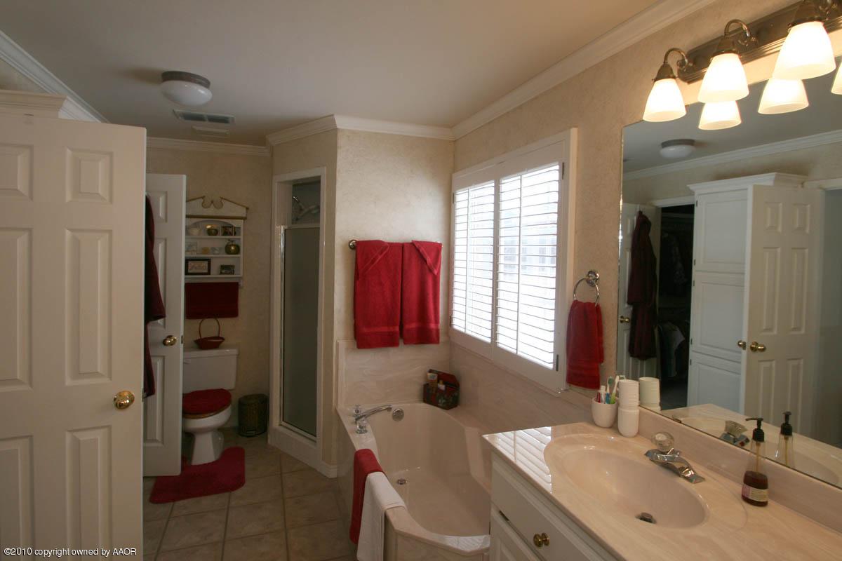 7906 Sheldon Road Amarillo, TX 79119 - Photo 14 of 17 master bath a