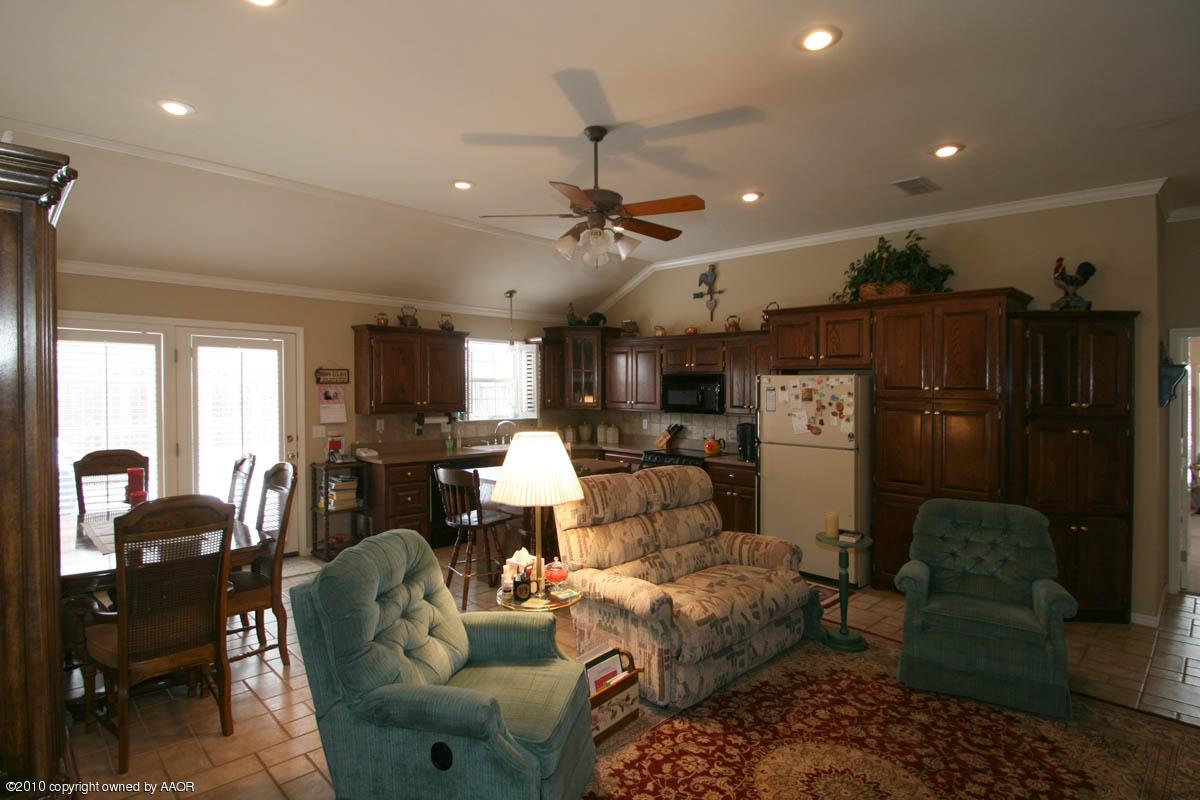 7906 Sheldon Road Amarillo, TX 79119 - Photo 5 of 17 den