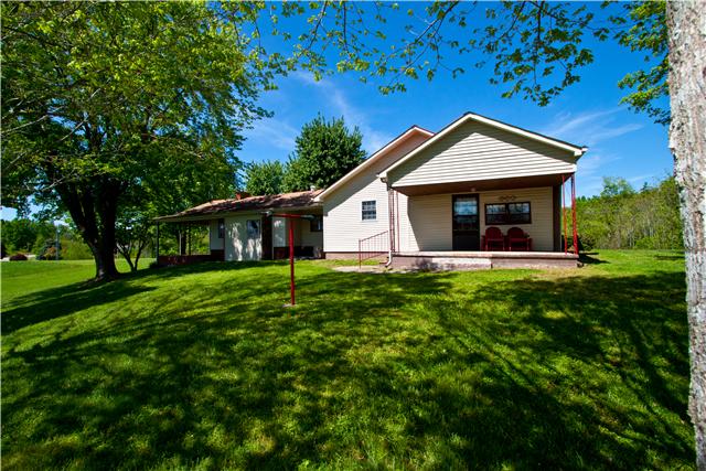 1711 Little Hurricane Road Winchester, TN 37398 - Photo 4 of 19 Gallery Image 4
