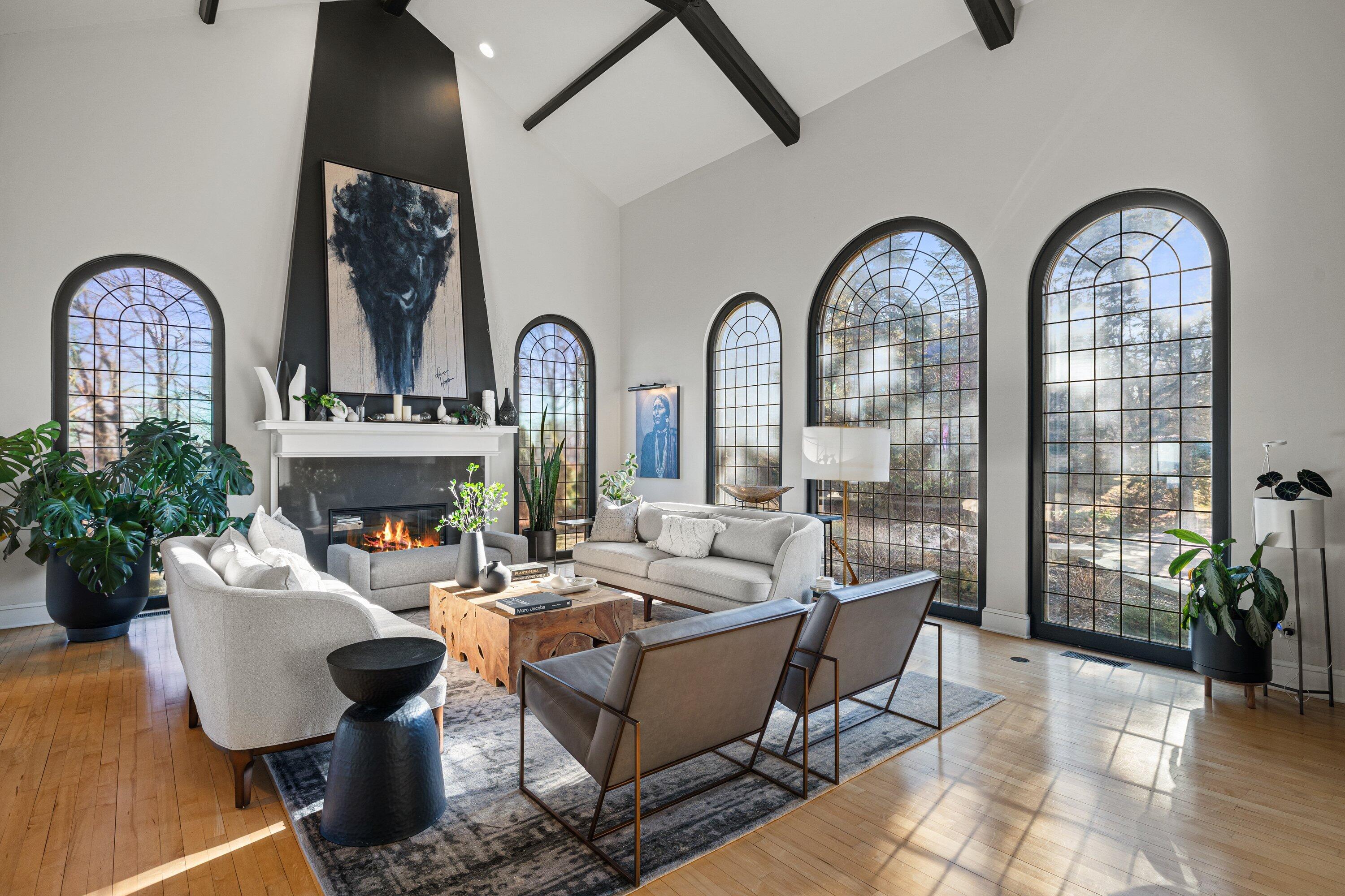 7032 North Barnett Lane Fox Point, WI 53217 - Photo 10 of 53 Family Room