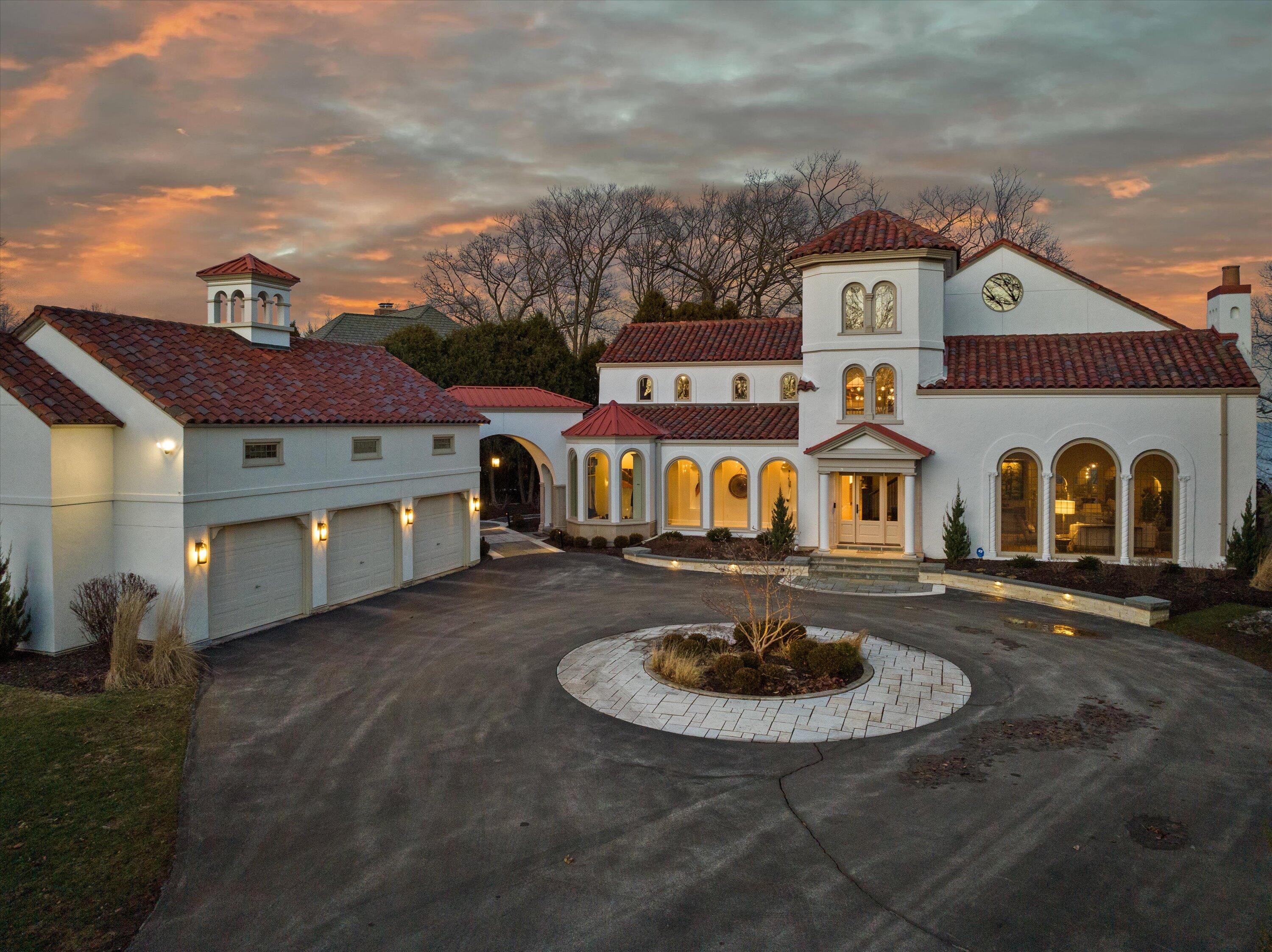 7032 North Barnett Lane Fox Point, WI 53217 - Photo 36 of 53 068-DJI_20260211121355_0857_D