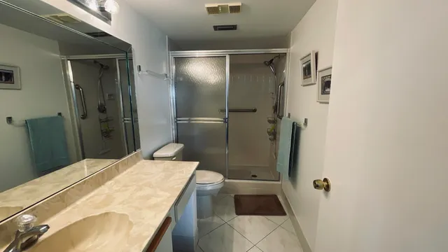 $125,000 | 6936 Huntington Lane, Unit 405, Delray Beach, FL 33446