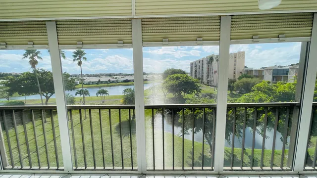 $125,000 | 6936 Huntington Lane, Unit 405, Delray Beach, FL 33446
