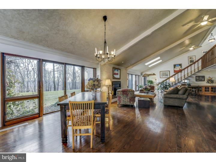 291 County Line Road Riegelsville, PA 18077 - Photo 3 of 25 Great Room