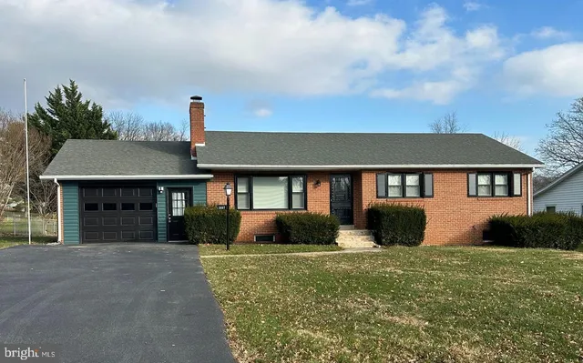 $589,000 | 3887 Shadywood Drive, Jefferson, MD 21755