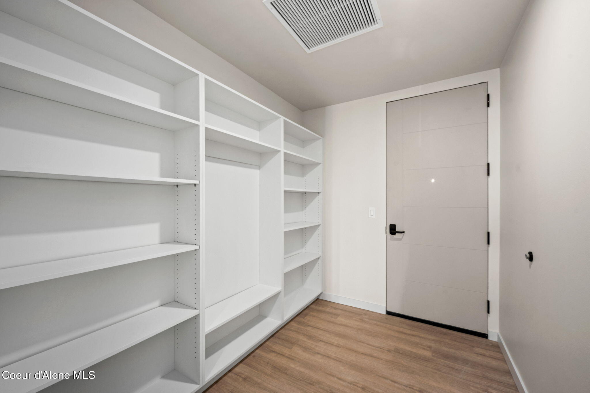 116 South 3rd Street, Unit 505 Coeur D'Alene, ID 83814 - Photo 5 of 48 2-web-or-mls-DSC_3799