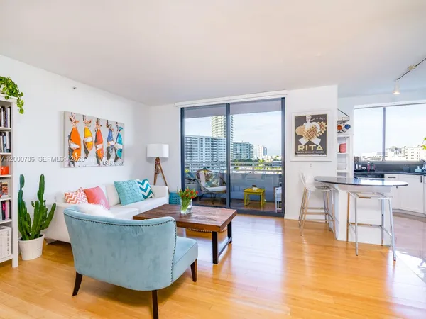 $4,800 | 1330 West Avenue, Unit 711, Miami Beach, FL 33139