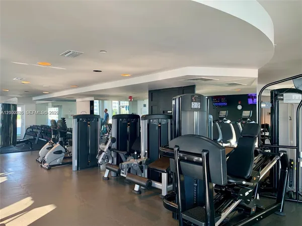 $4,800 | 1330 West Avenue, Unit 711, Miami Beach, FL 33139