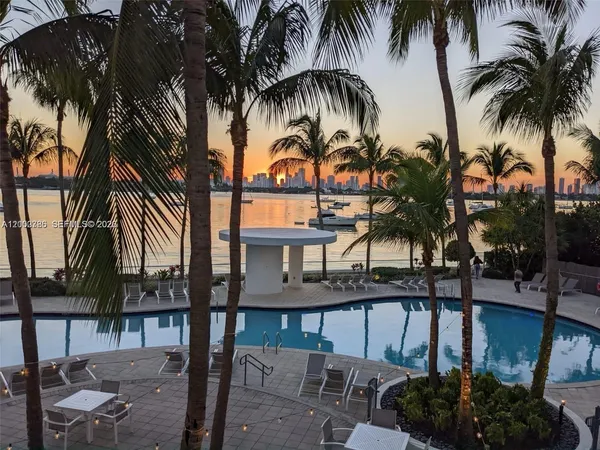$4,800 | 1330 West Avenue, Unit 711, Miami Beach, FL 33139