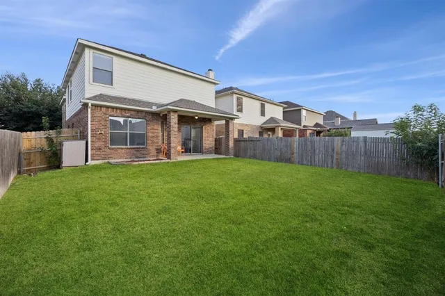 $2,300 | 12145 Walden Wood Drive, Fort Worth, TX 76244