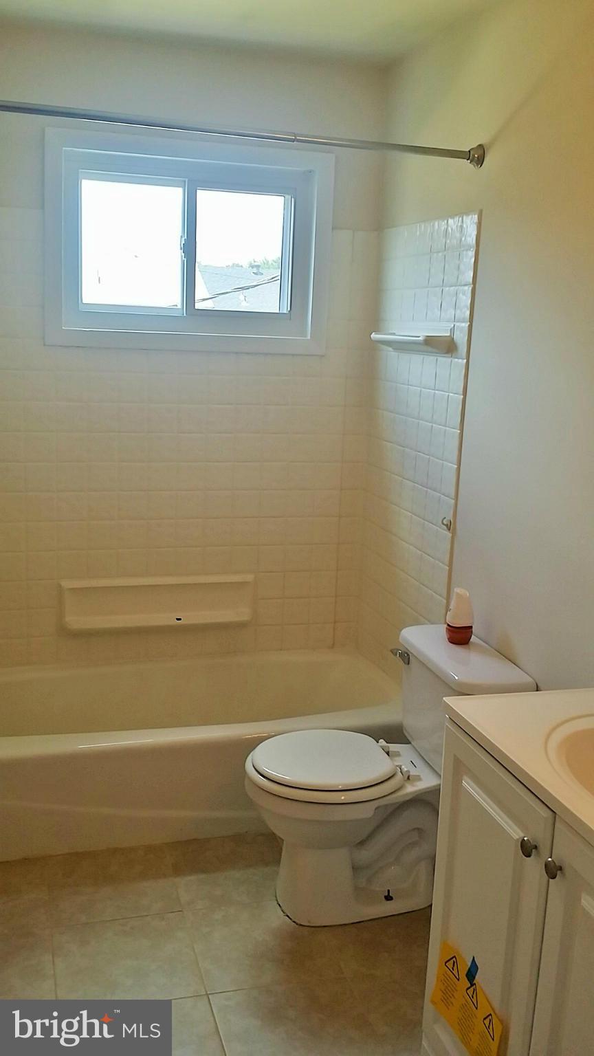 1426 Clairidge Road Baltimore, MD 21207 - Photo 12 of 26 Bath (Master)