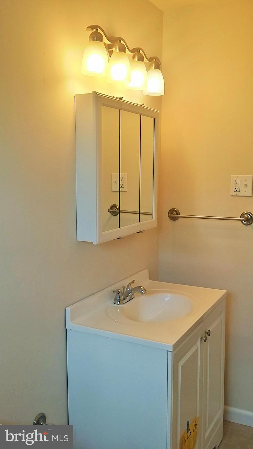 1426 Clairidge Road Baltimore, MD 21207 - Photo 13 of 26 Bath (Master)