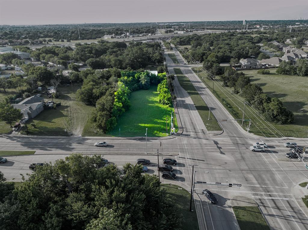 727 East Pleasant Run Road Cedar Hill, TX 75104 - Photo 7 of 23 an aerial view of a house with a yard