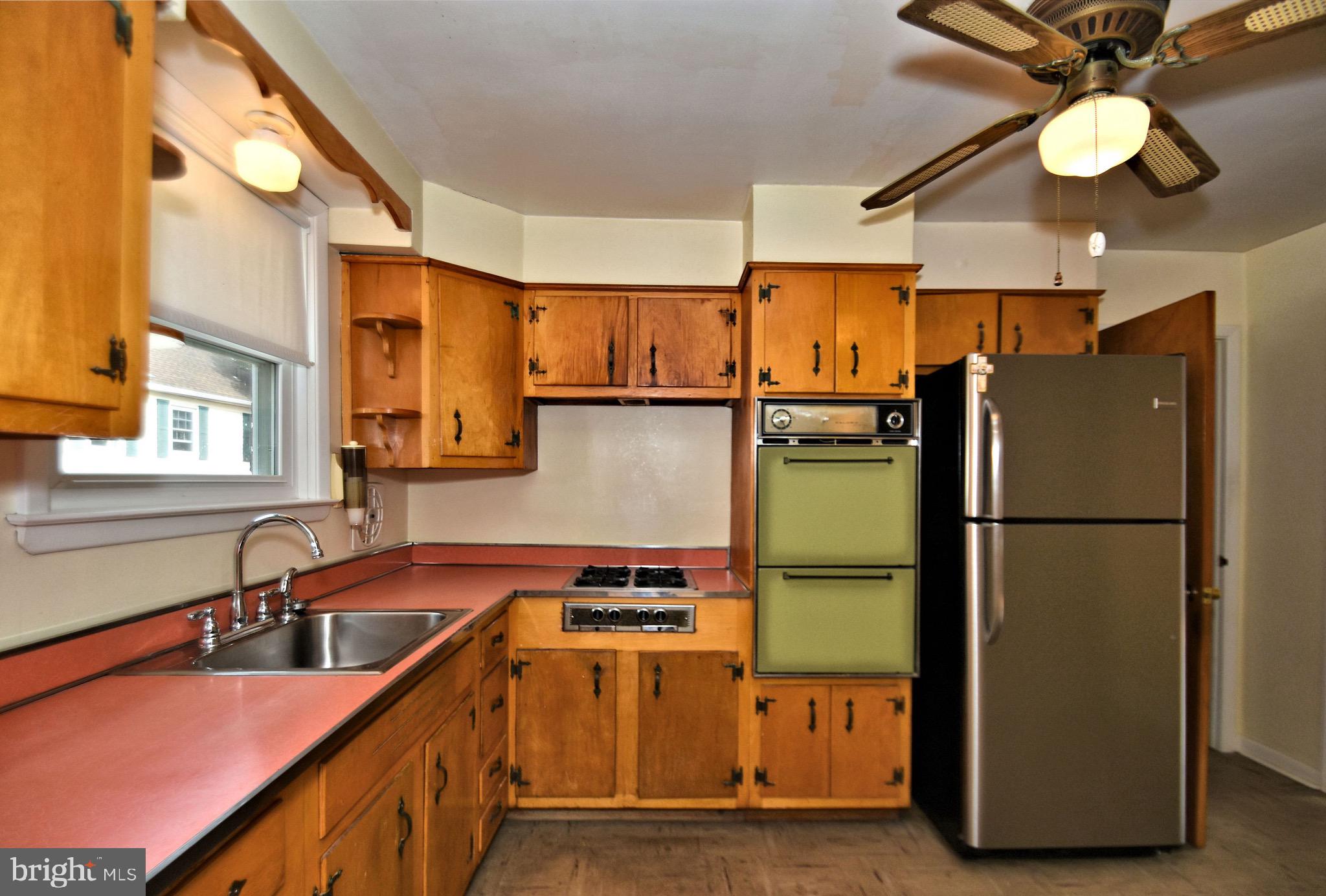 2341 Poplar Road Havertown, PA 19083 - Photo 12 of 45 Kitchen