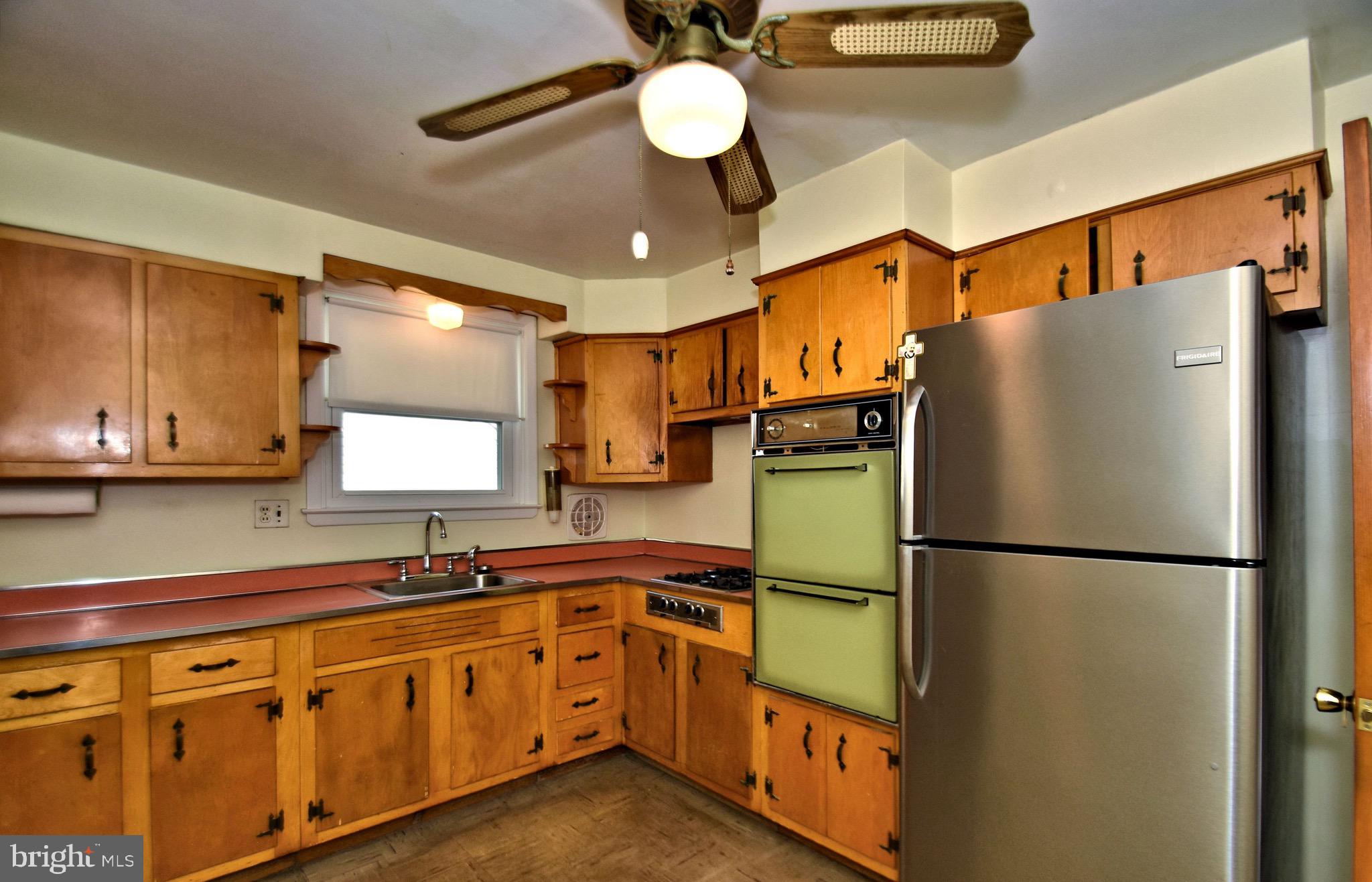 2341 Poplar Road Havertown, PA 19083 - Photo 13 of 45 Kitchen