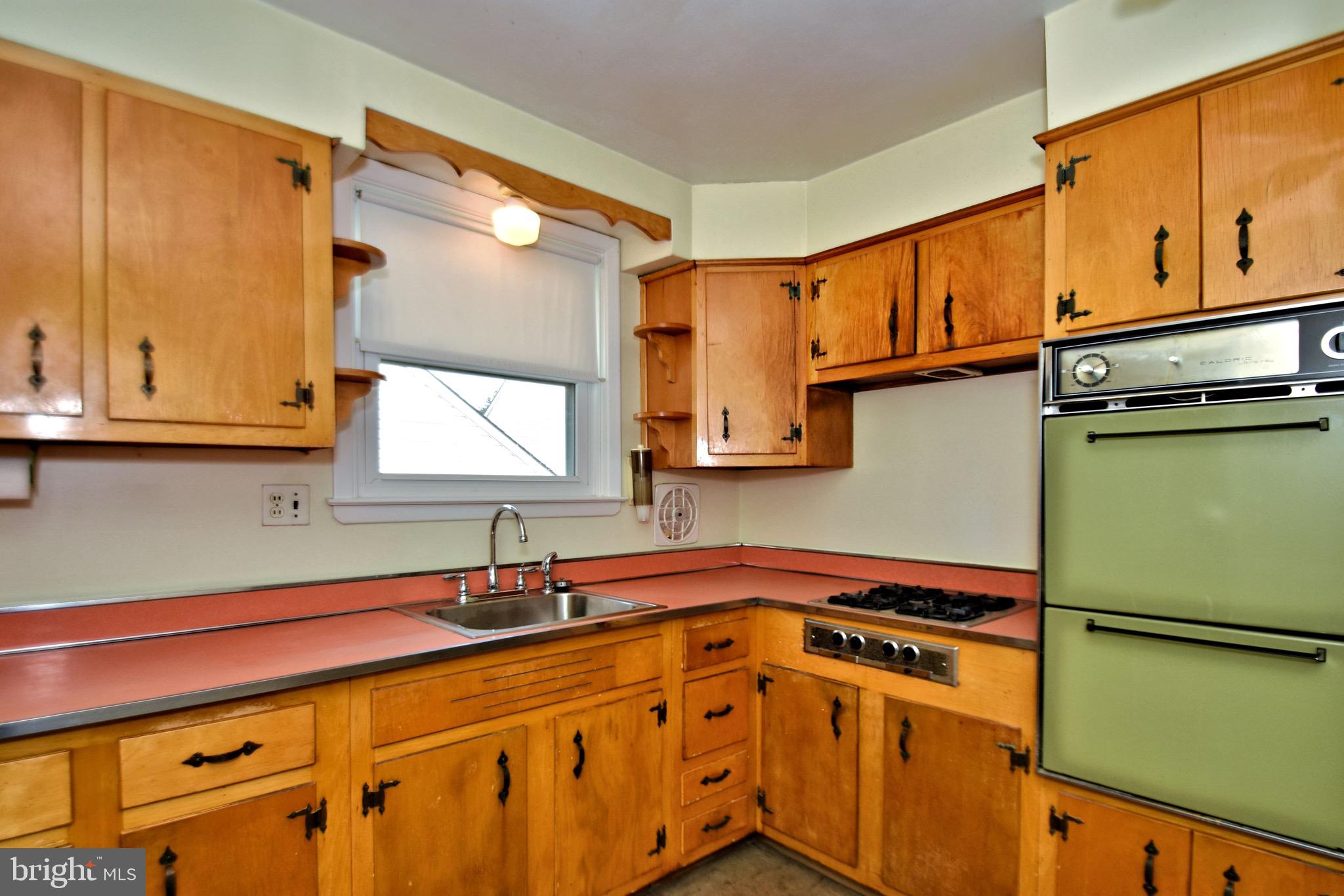 2341 Poplar Road Havertown, PA 19083 - Photo 16 of 45 Gallery Image 16
