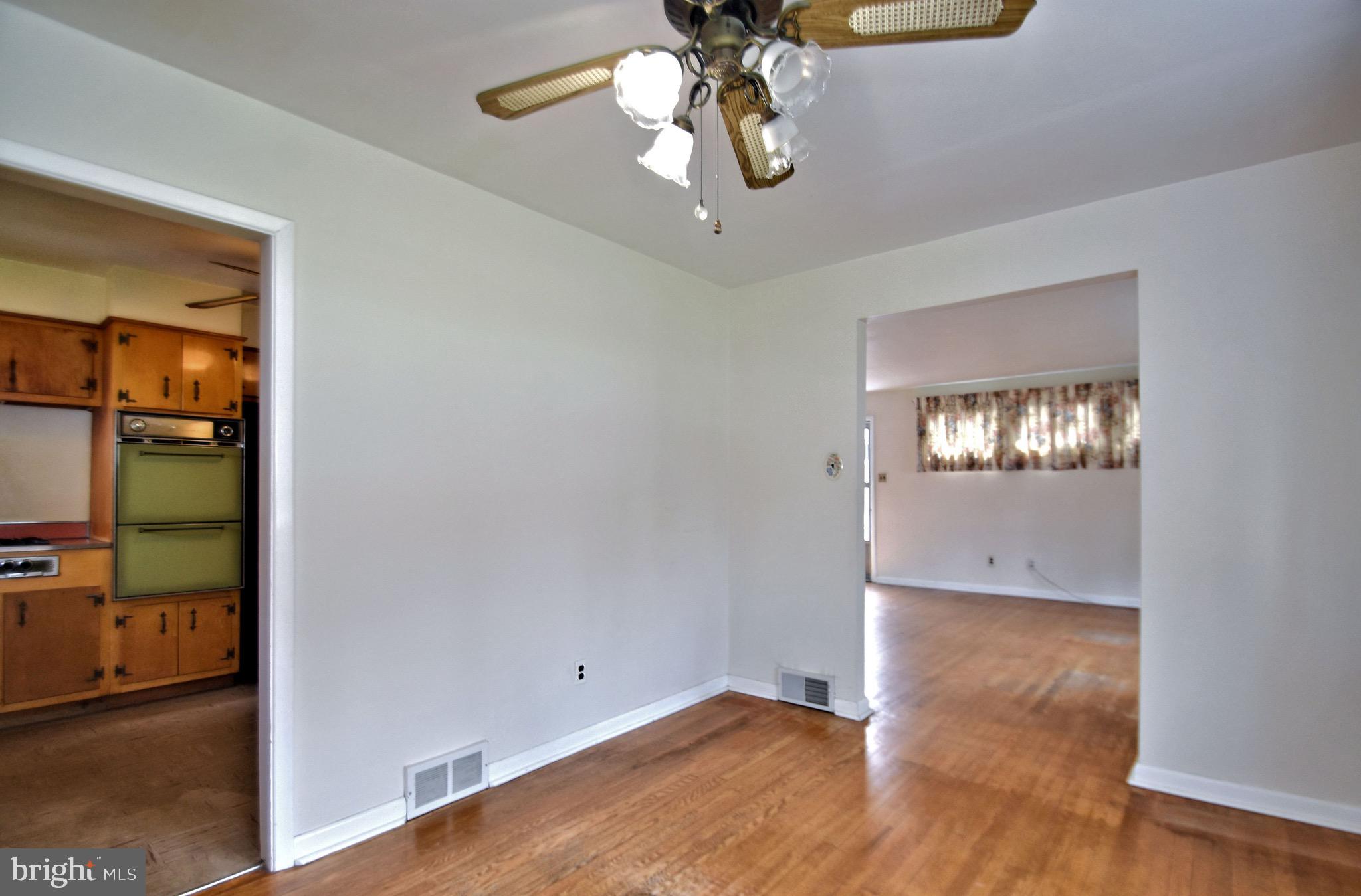 2341 Poplar Road Havertown, PA 19083 - Photo 10 of 45 Dining Room