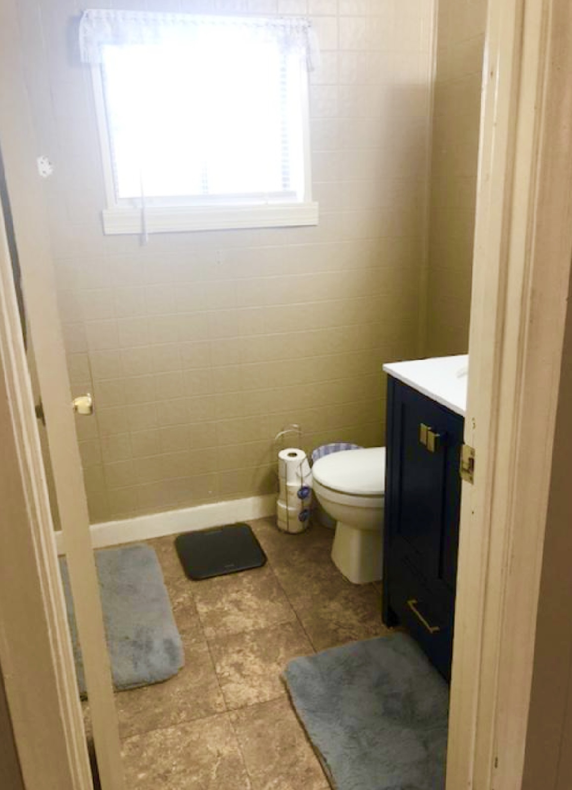 10355 Godwin Road Arlington, TN 38002 - Photo 7 of 13 a bathroom with a toilet and a shower