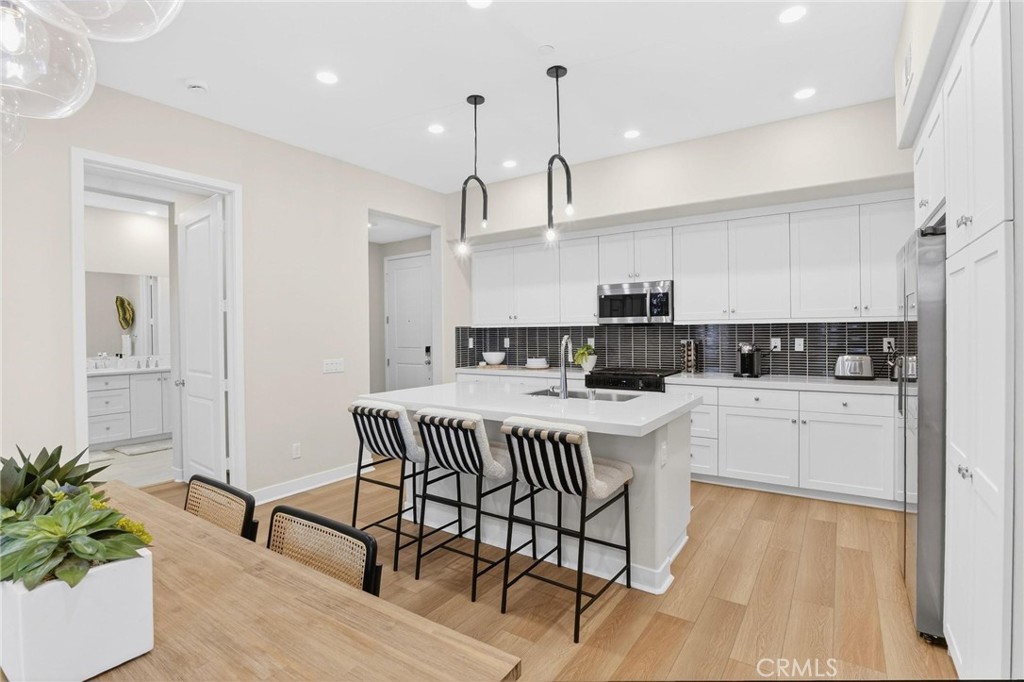 27209 Cranmore Way Valencia, CA 91381 - Photo 12 of 61