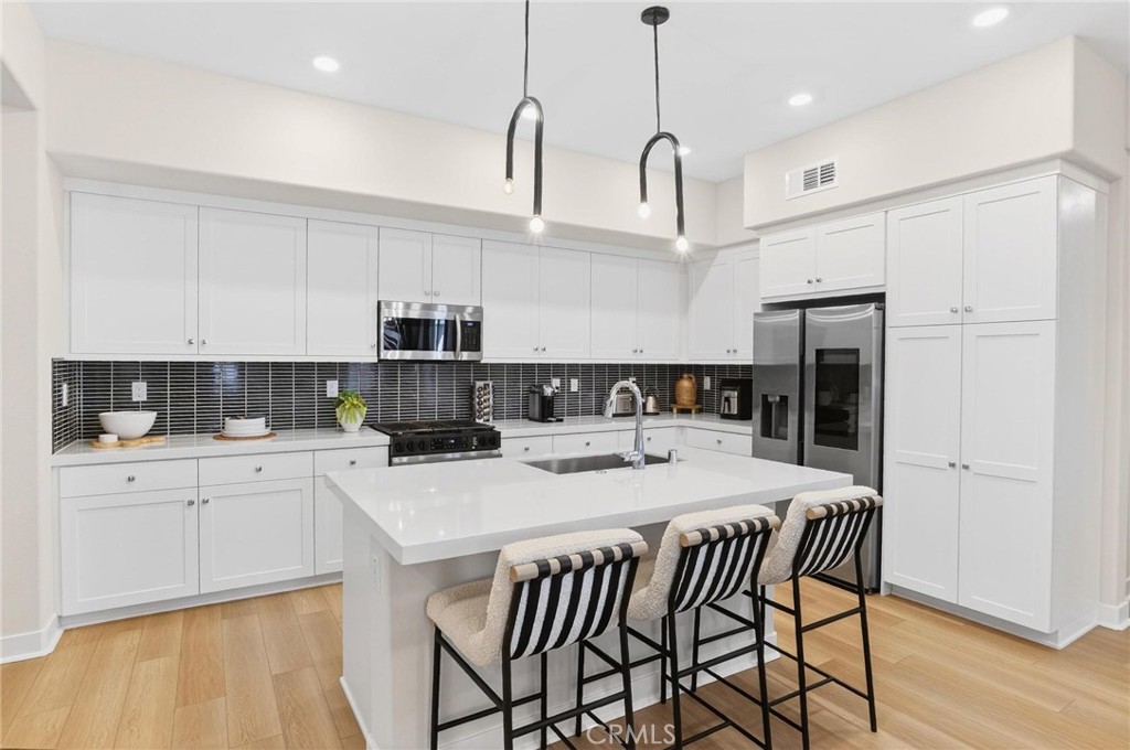 27209 Cranmore Way Valencia, CA 91381 - Photo 19 of 61