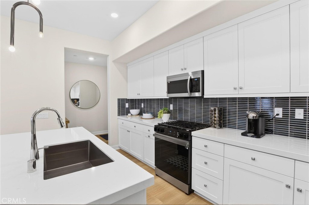 27209 Cranmore Way Valencia, CA 91381 - Photo 22 of 61