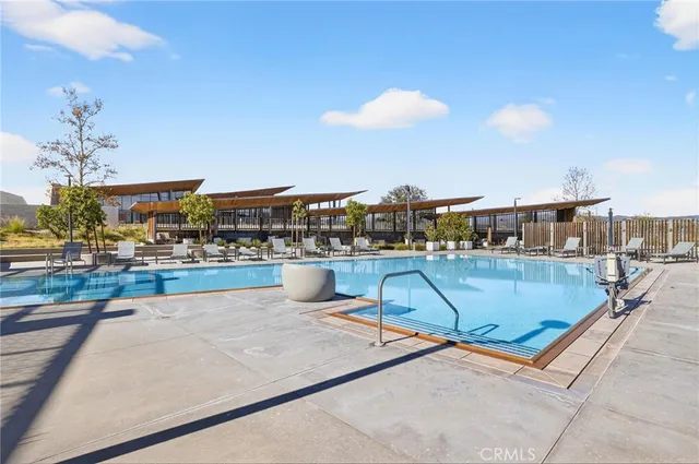 a view of dinning table and chairs in the patio