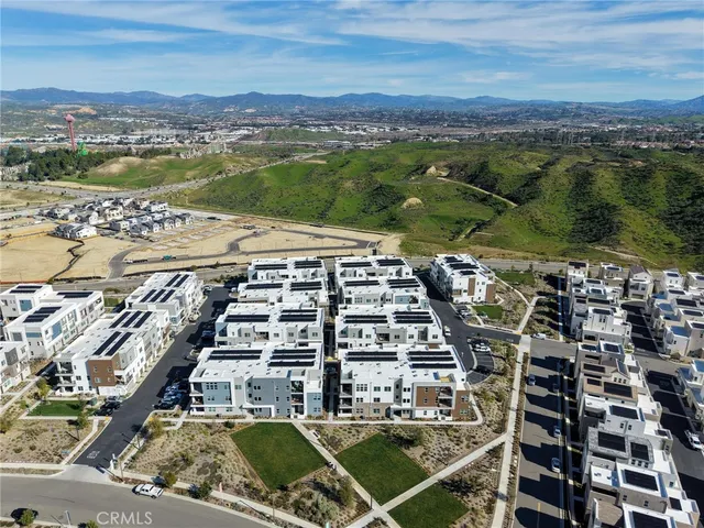 $554,203 | 27209 Cranmore Way, Unit 203, Valencia, CA 91381