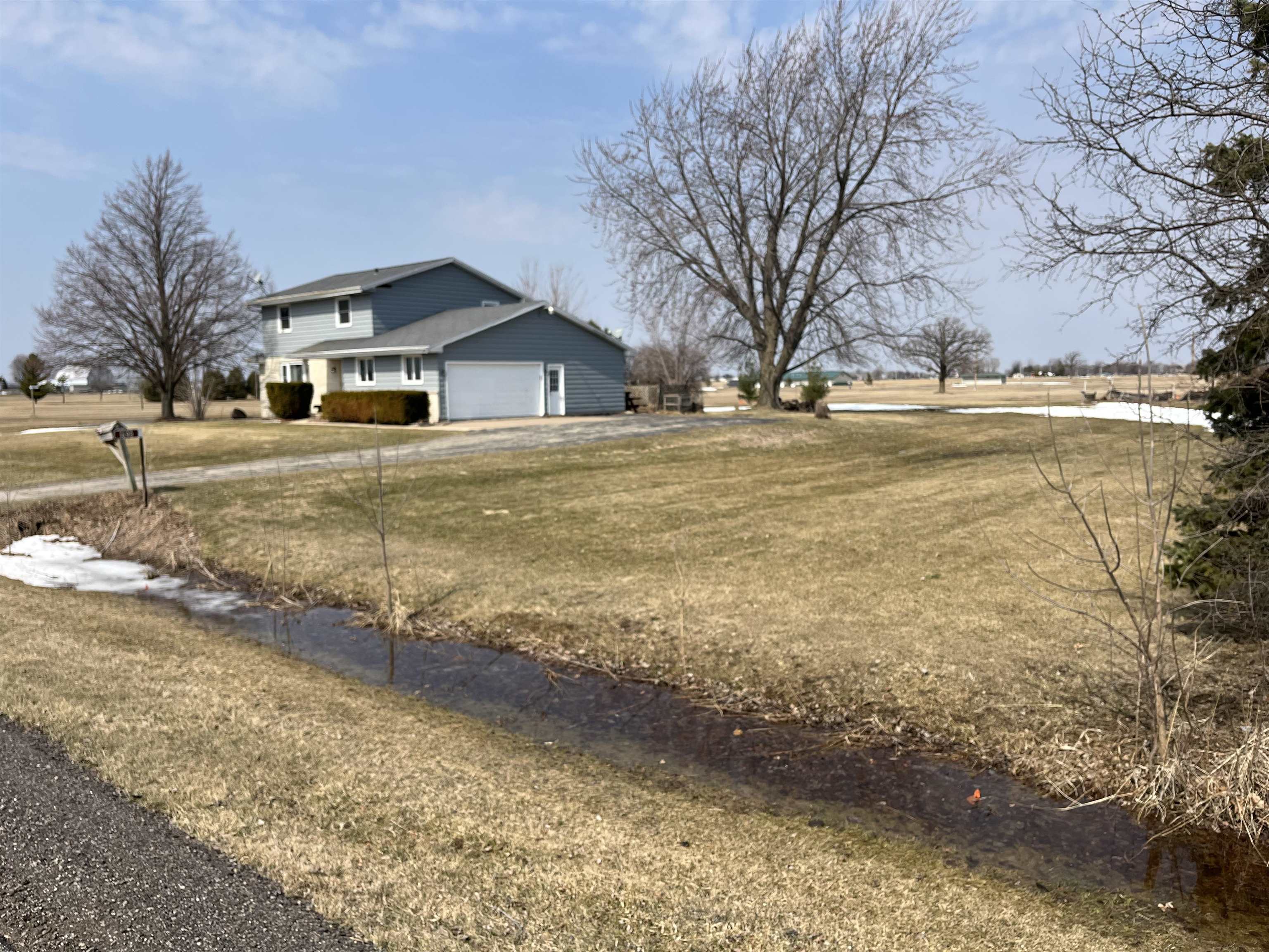 1690 West Ripple Avenue Oshkosh, WI 54902 - Photo 3 of 8