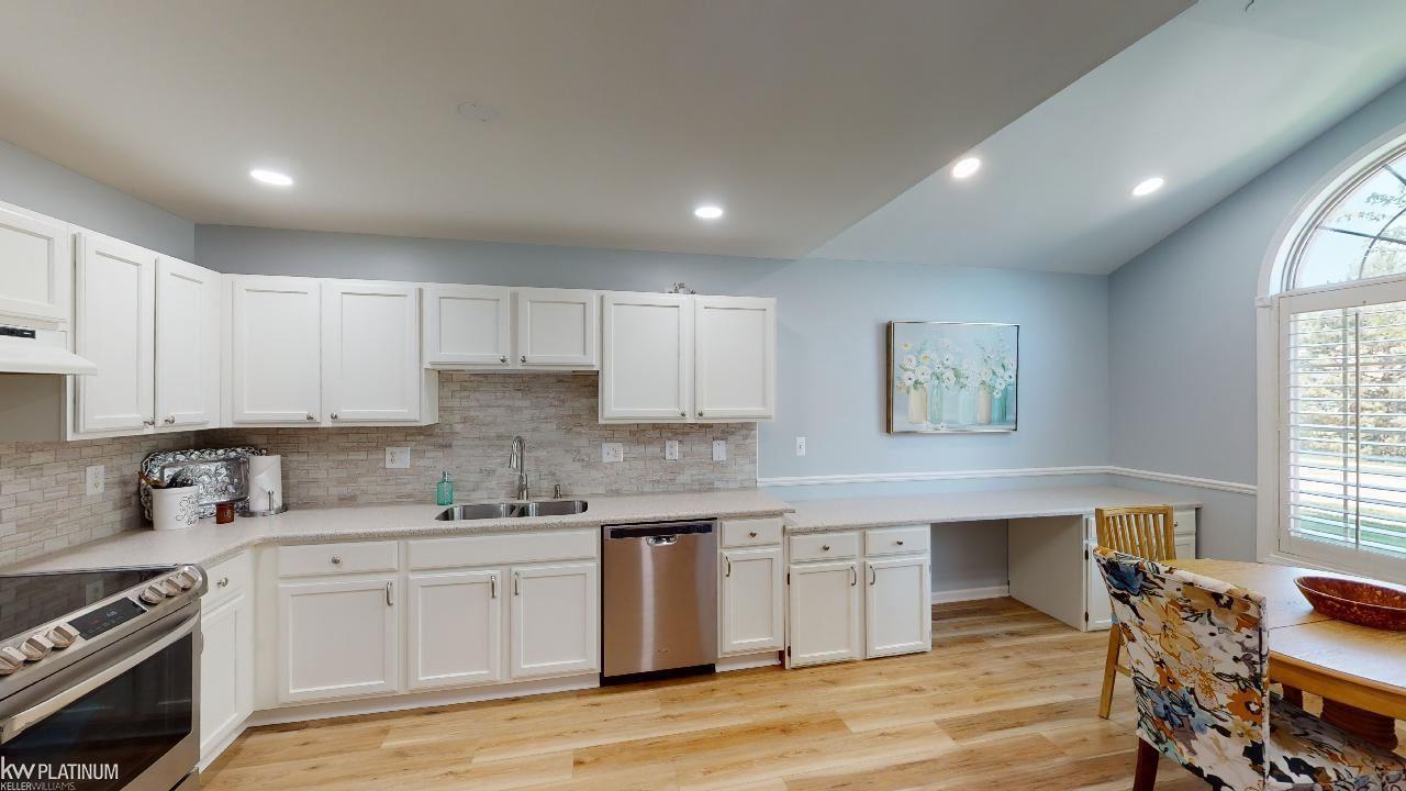 50809 Raintree Circle New Baltimore, MI 48047 - Photo 5 of 50 Kitchen