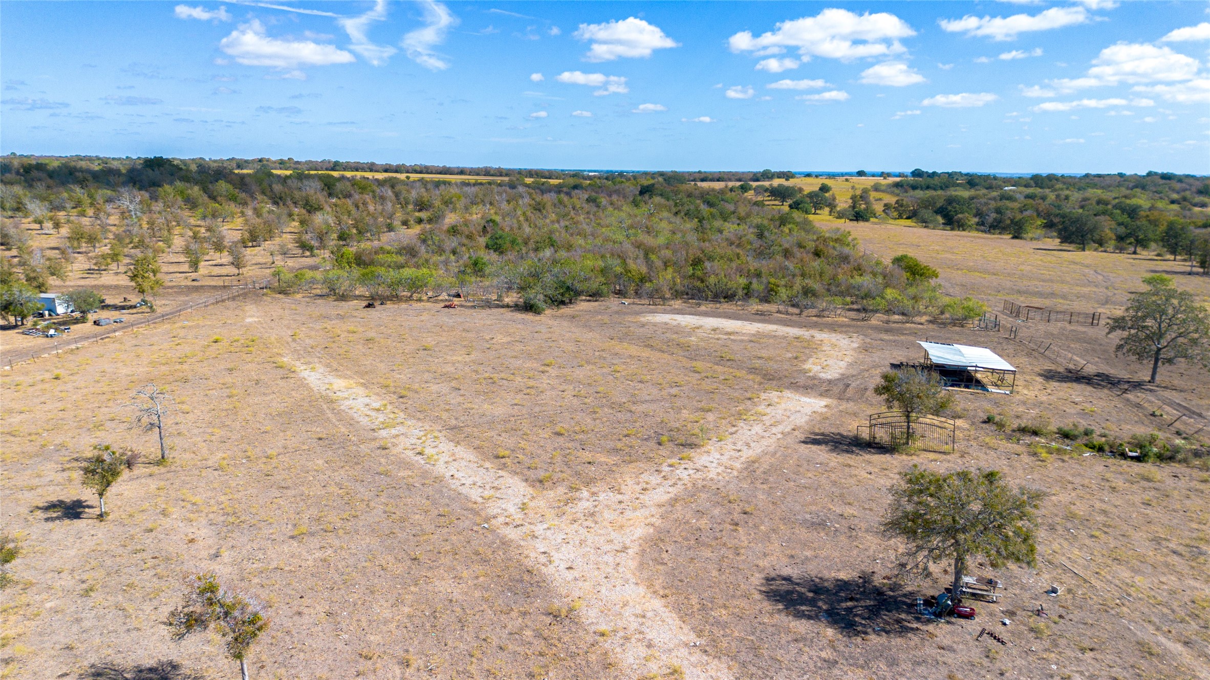 2364 Westwood Road Lockhart, TX 78644 - Photo 14 of 25 a view of a beach with a yard